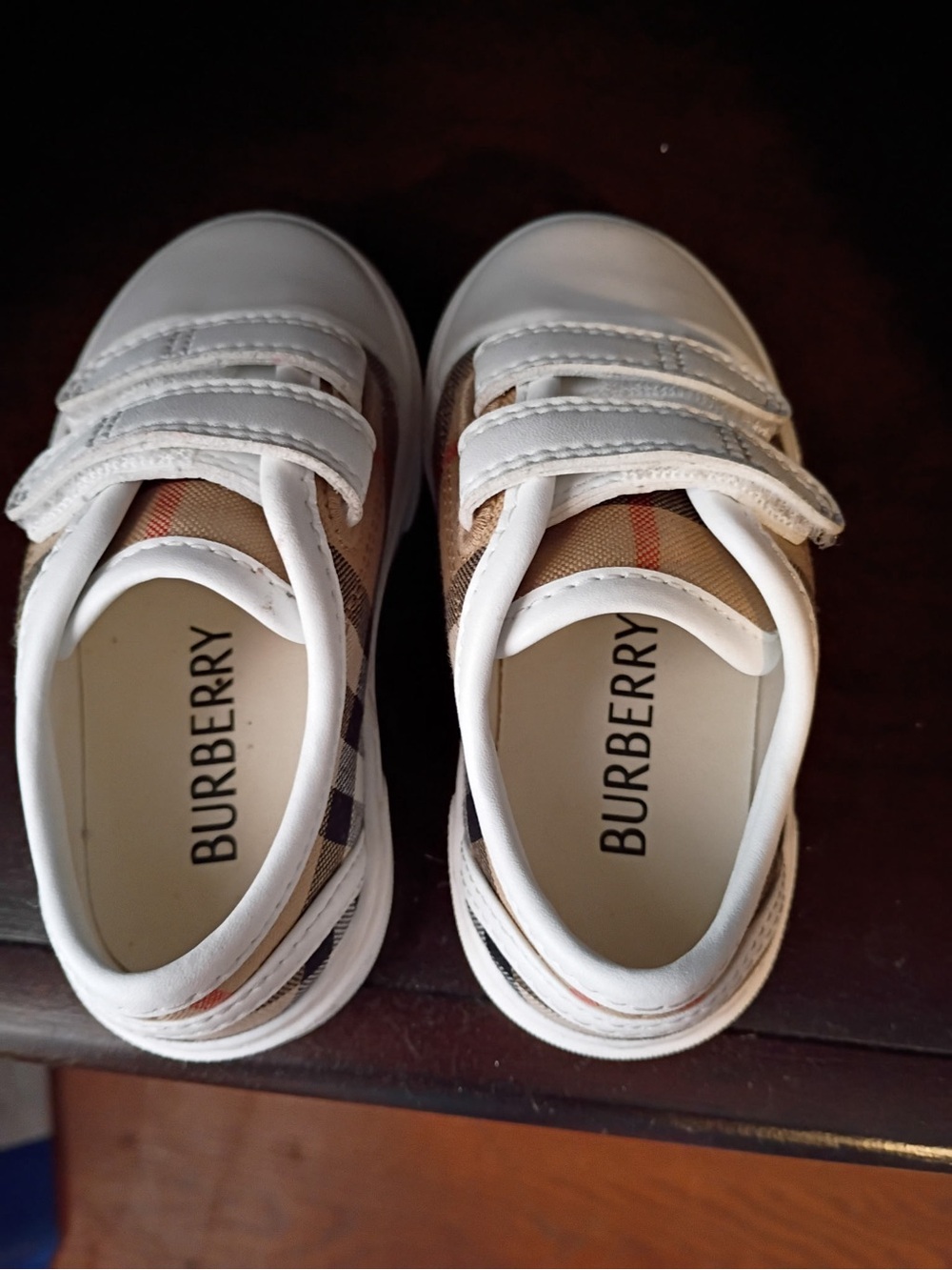 Toddler burberry shoes - Picture 2 of 8